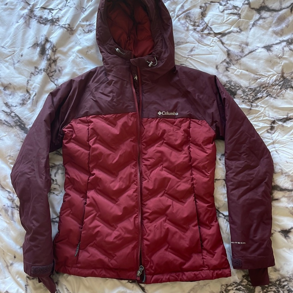 Columbia Grand Track Down Jacket in Marsala Red/Malbec